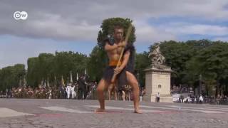 Воины маори на Дне взятия Бастилии в Париже (14.07.2016)