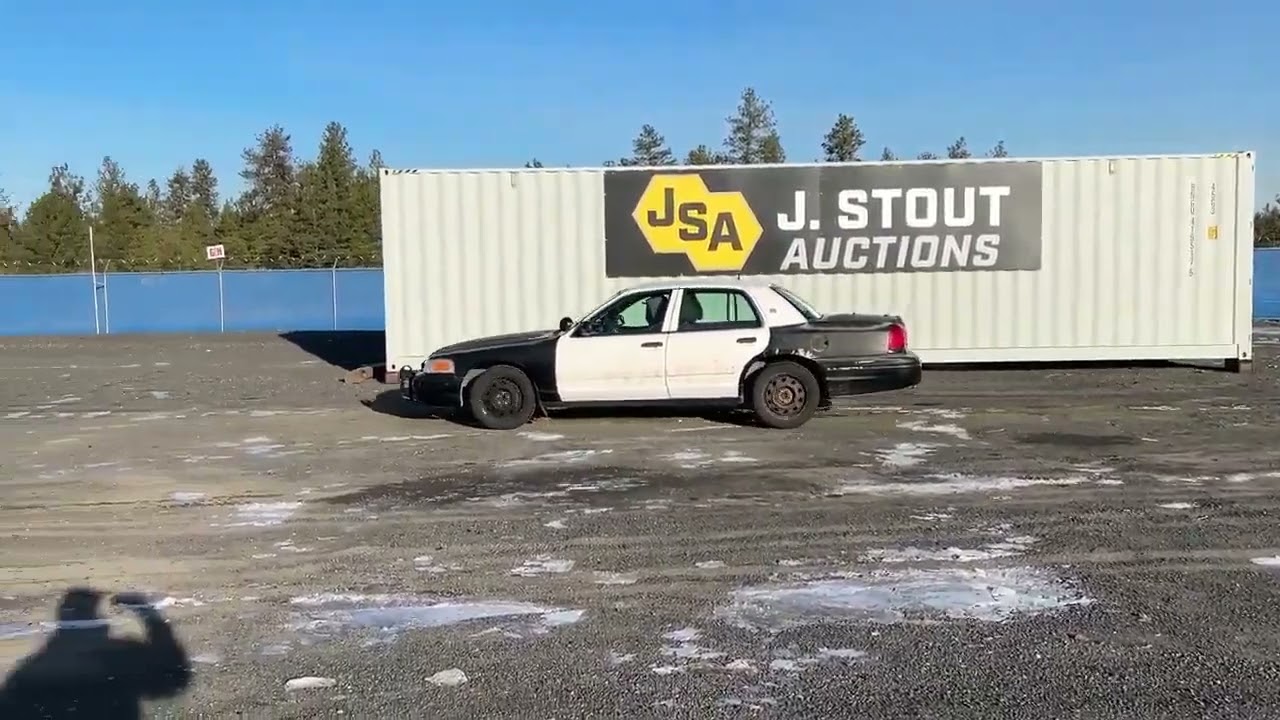 2011 FORD CROWN VICTORIA For Sale