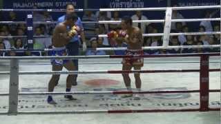 Muay Thai - Saenchai  vs.Singdam , Rajadamnern stadium, 4th October 2012 Full fight HD