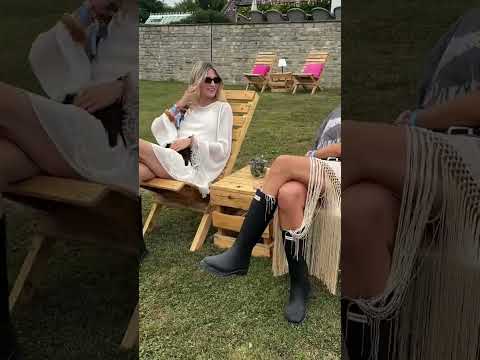 No festival look is complete without @hunterbootsuk wellies ????️✨