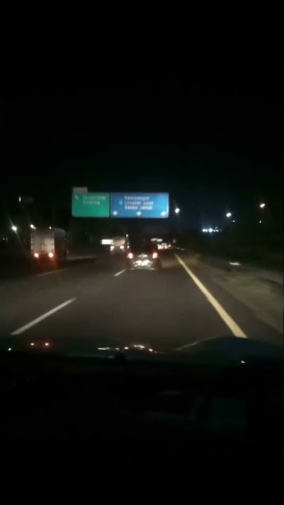 story wa nyetir mobil malam hari