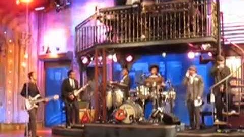 Straight Outta Compton- The Roots Late night with jimmy Fallon