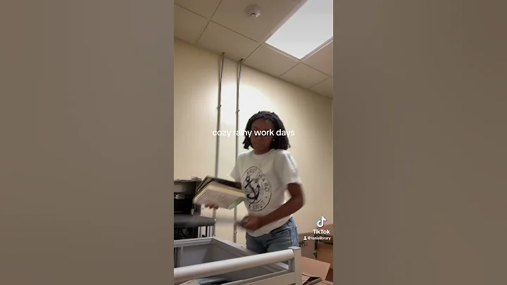 day in the life of a part time librarian #booktok #librarians