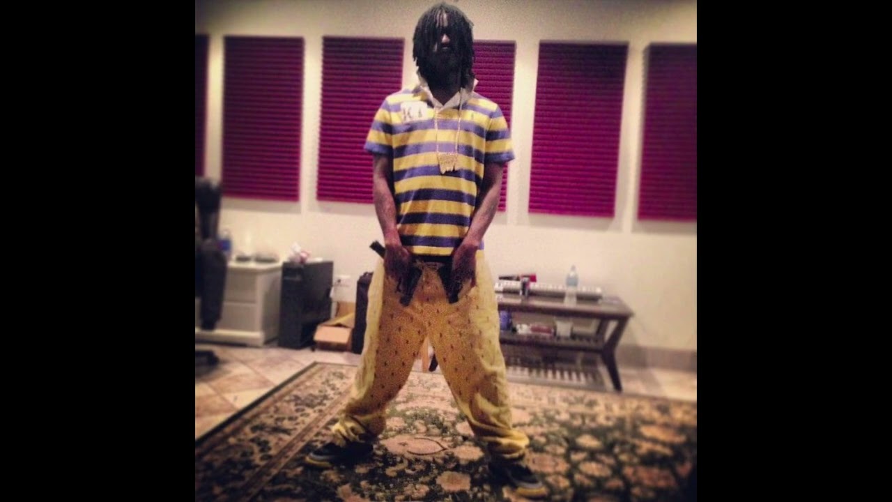 2013 Chief Keef x Futuristic Glo Type Beat “Sippin” 