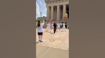 abby when i catch u.. ‘golden’ ‘your idol’ ‘soda pop’ out now! 💫 #kpopdemonhunters #sajaboys #kpop