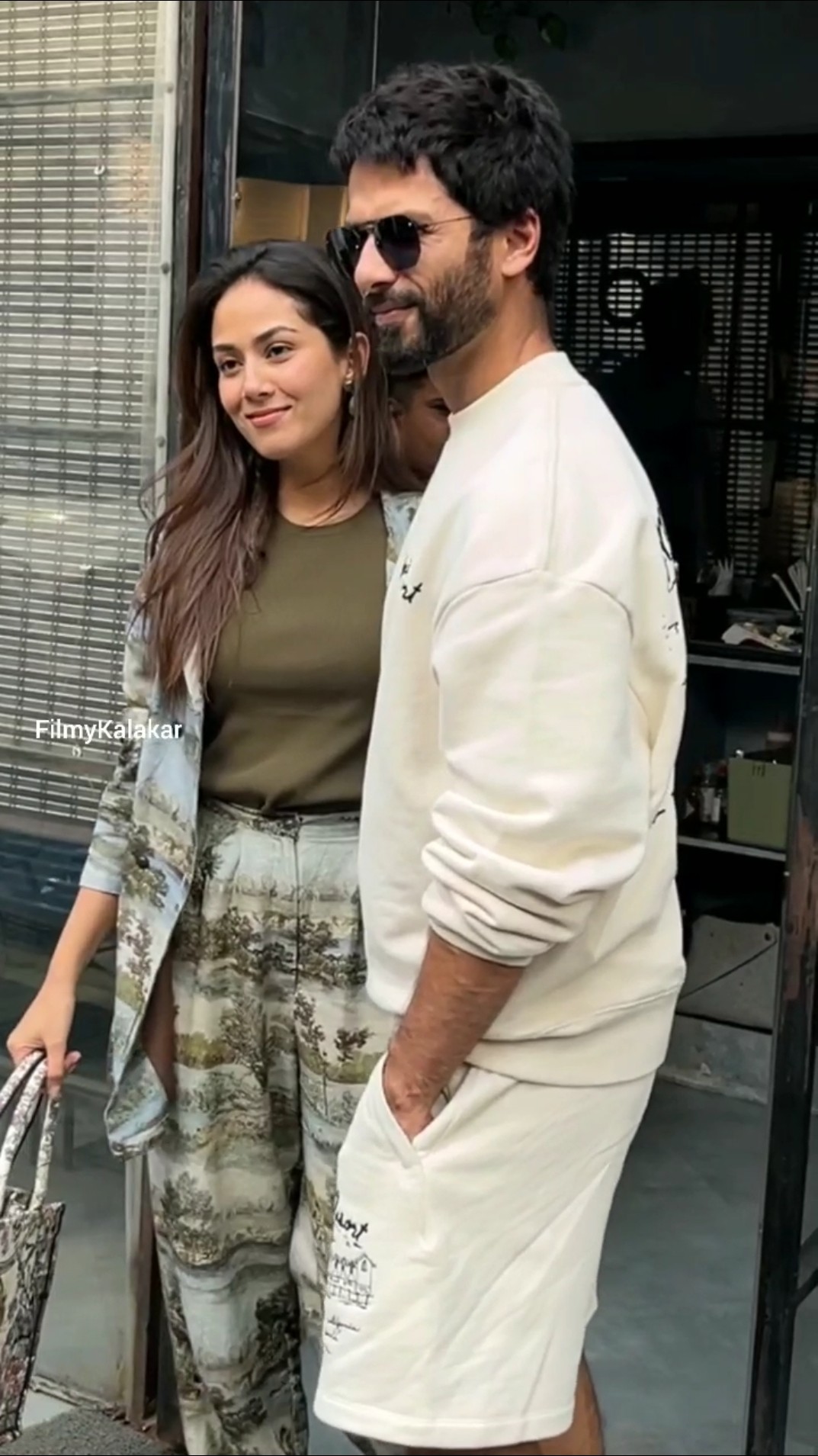 #shahidkapoor #mirakapoor serving cuteness for the day ? #filmykalakar