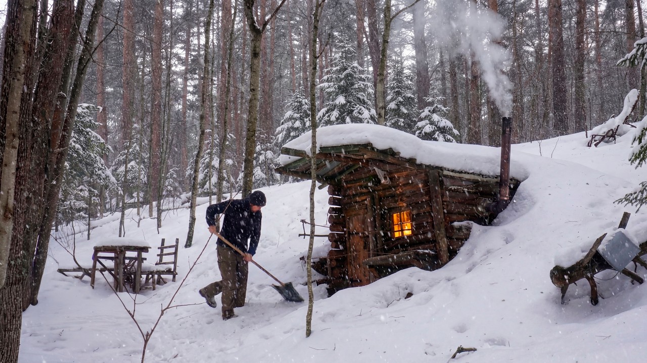 24 Hours Alone in a Primitive Log Cabin