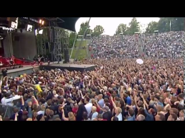 Rosenstolz - Es tut immer noch weh (Live & Draussen 04) auf YouTube ansehen Rosenstolz - Es tut immer noch weh (Live & Draussen 04) auf YouTube ansehen