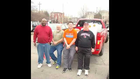 Unions Donating Hundreds of Pounds of Food to Need...