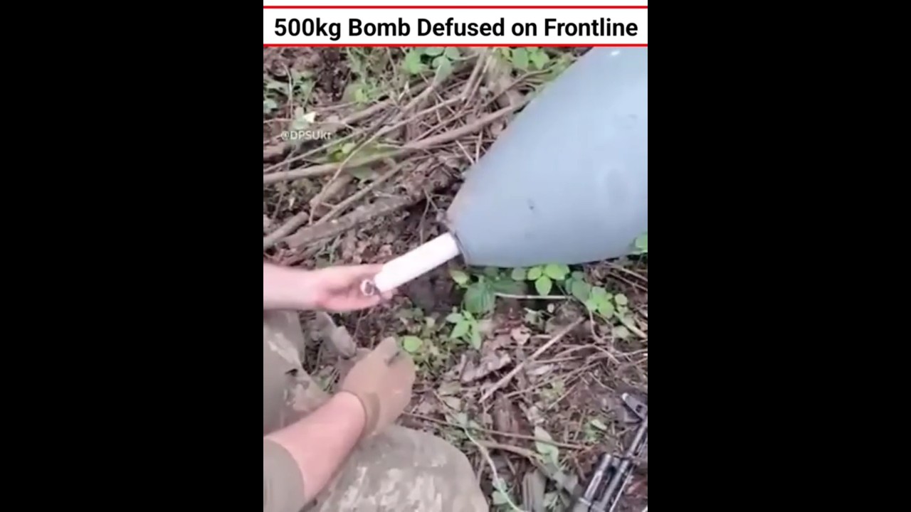 500kg Bomb Defused on Frontline 