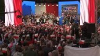 Poland's Duda reaches out to election opponent