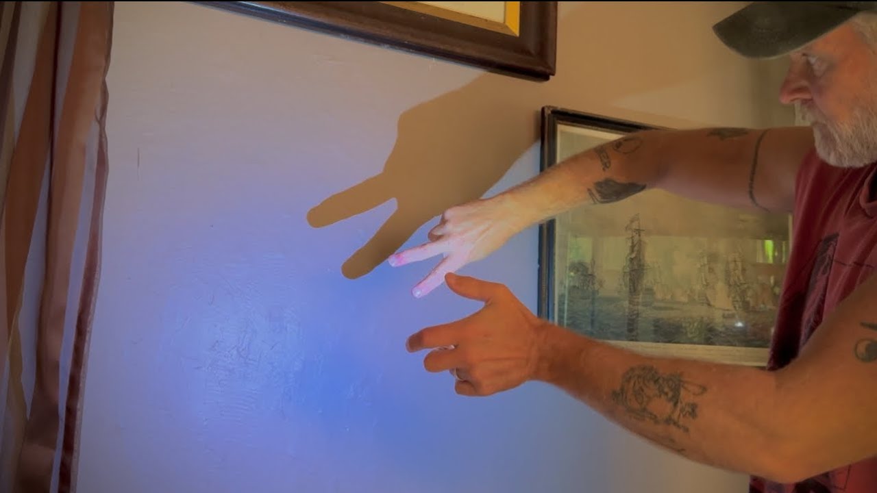 MAGICIAN CHILLS THE F**K OUT….