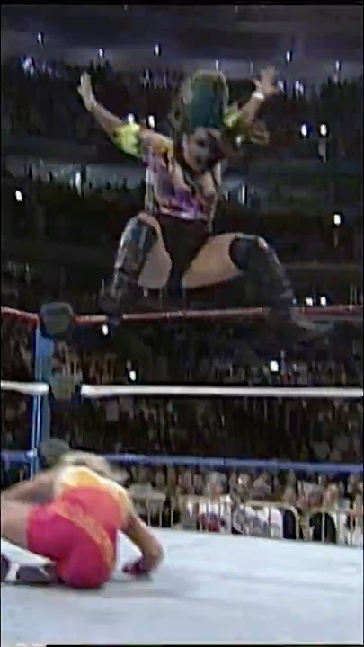 Bull Nakano finds NOBODY home