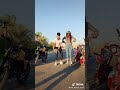 بح بح مفيش صحاب فالدنيا لفافين 