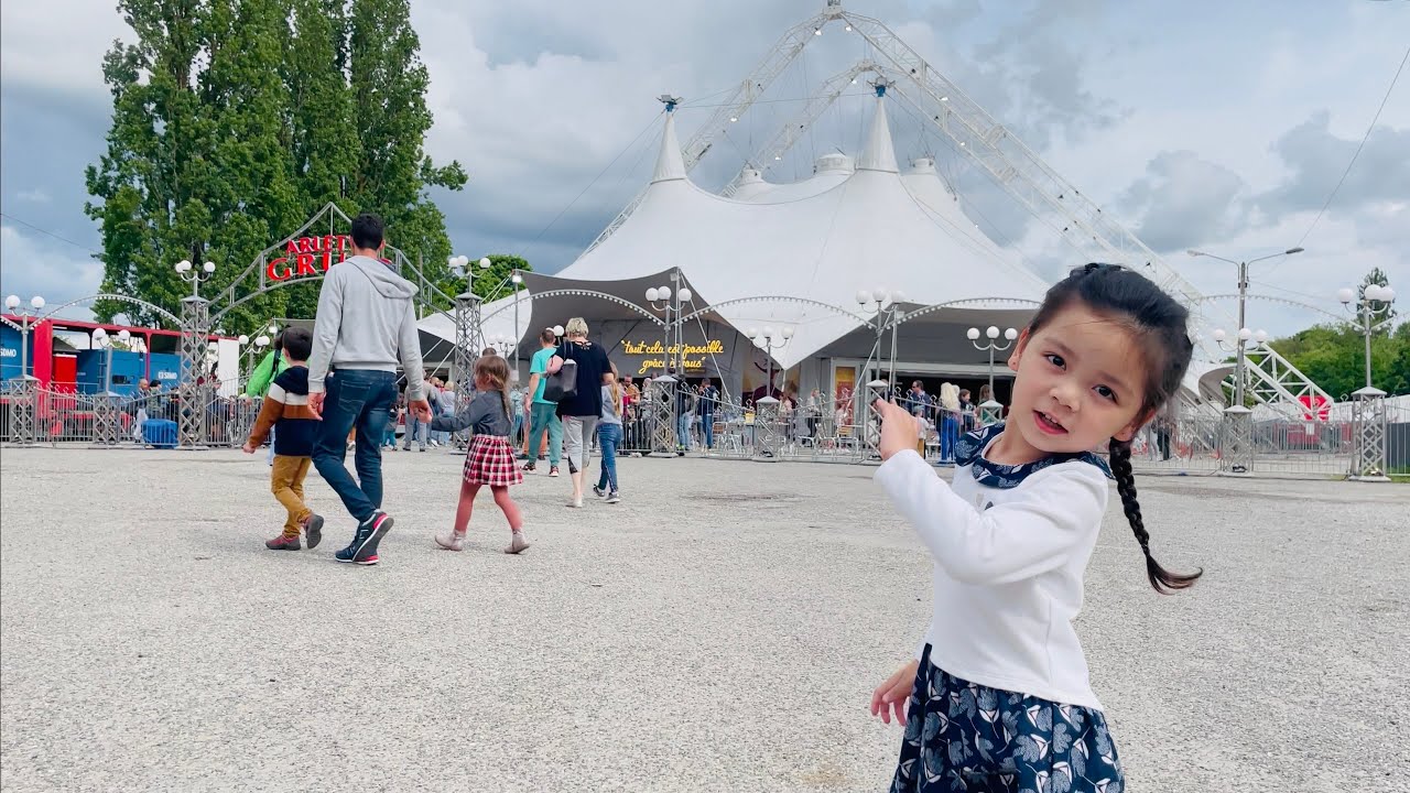 VICTORIA VÀ BỐ LẦN ĐẦU ĐI XEM XIẾC Ở PHÁP / CIRQUE ARLETTE GRUSS