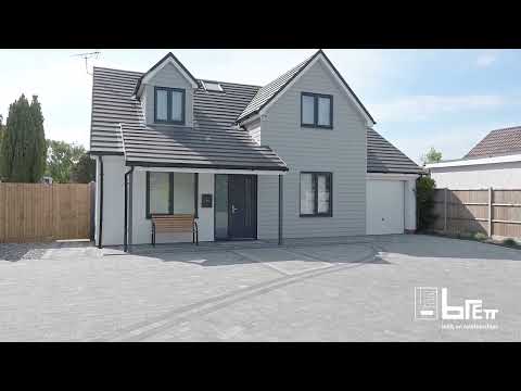 Modern driveway inspiration with using Brett Landscaping Beta Block Paving | Taylormade Landscapes