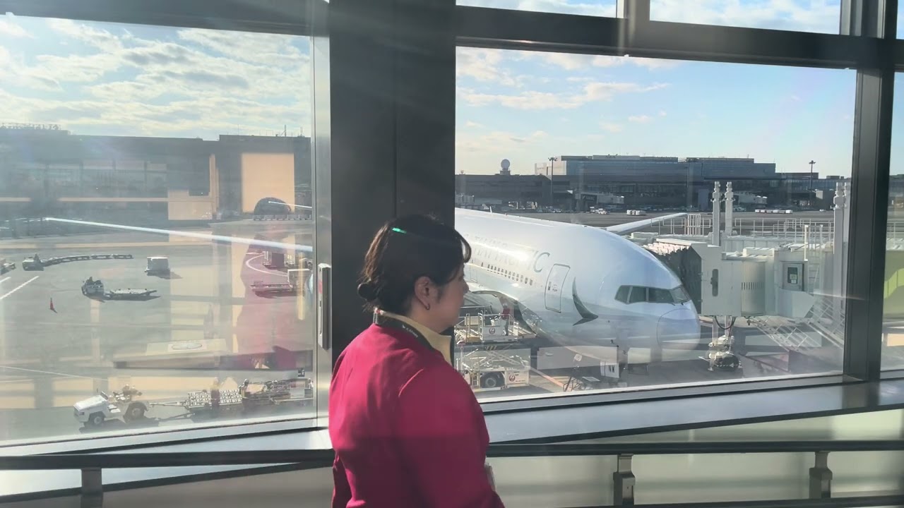 B-HNW | Cathay | Narita Airport (NRT) - Taiwan Taoyuan (TPE) | Boeing777-300 | 20251216