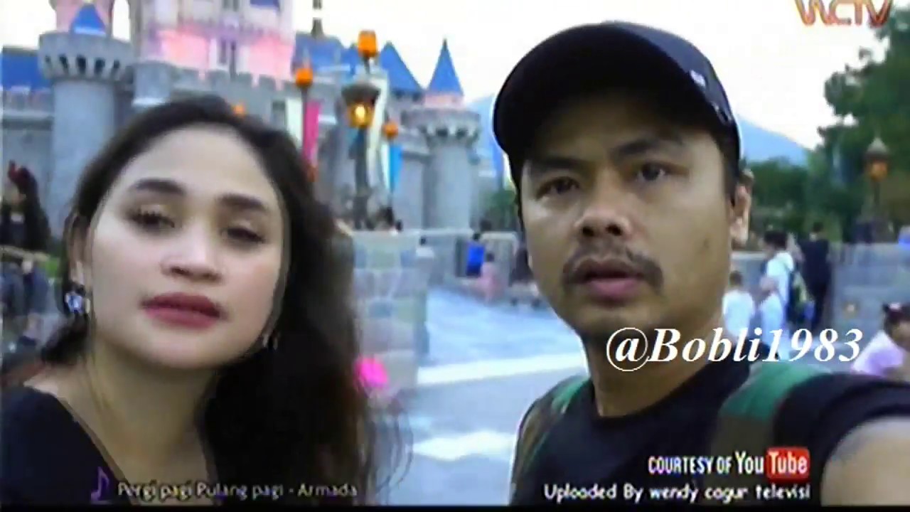 Wendy Cagur dalam Keseharianya mendidik Anak dan Keluarga ...