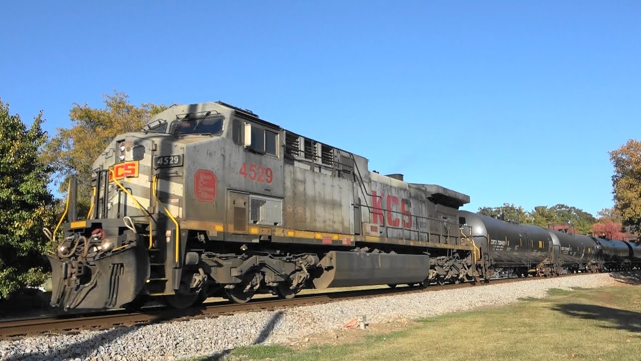 KCSM 4529 Leads An Oil Train, Davenport, IA 10/23/24 - YouTube