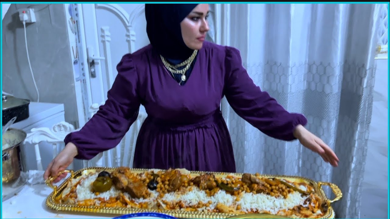 ‏الدليمية على طريقتي الخاصة الحمراء أحلى لمه بين الأخوة