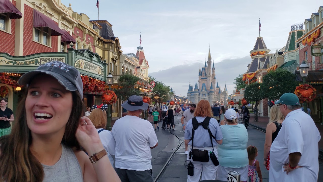 Catching a Proposal on Mainstreet