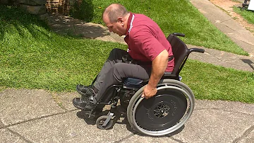 Quem anda de cadeira de roda?
