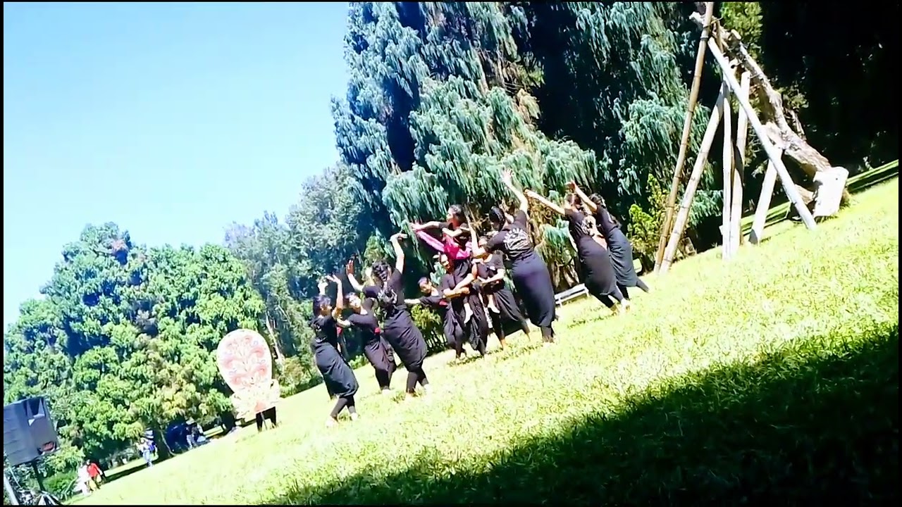 Tari Kontemporer 9B || SMP Negeri 9 Denpasar