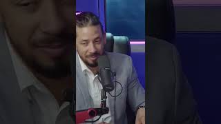 ANDRES CUETO BARRE EL PISO CON MIGUEL VARGAS MALDONADO