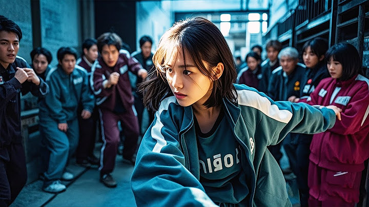 The girl was bullied by a prison bully, but she was a Kung Fu master, beat him to beg for mercy!