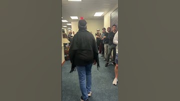 Long line forms at voting precinct in Atlanta right before polls close