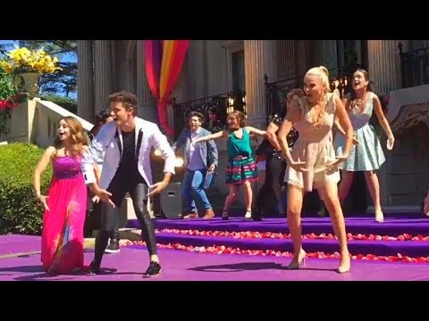 Soy Luna 3 - Los Chicos Cantan "Alas" Capitulo Final (Escena Eliminada)