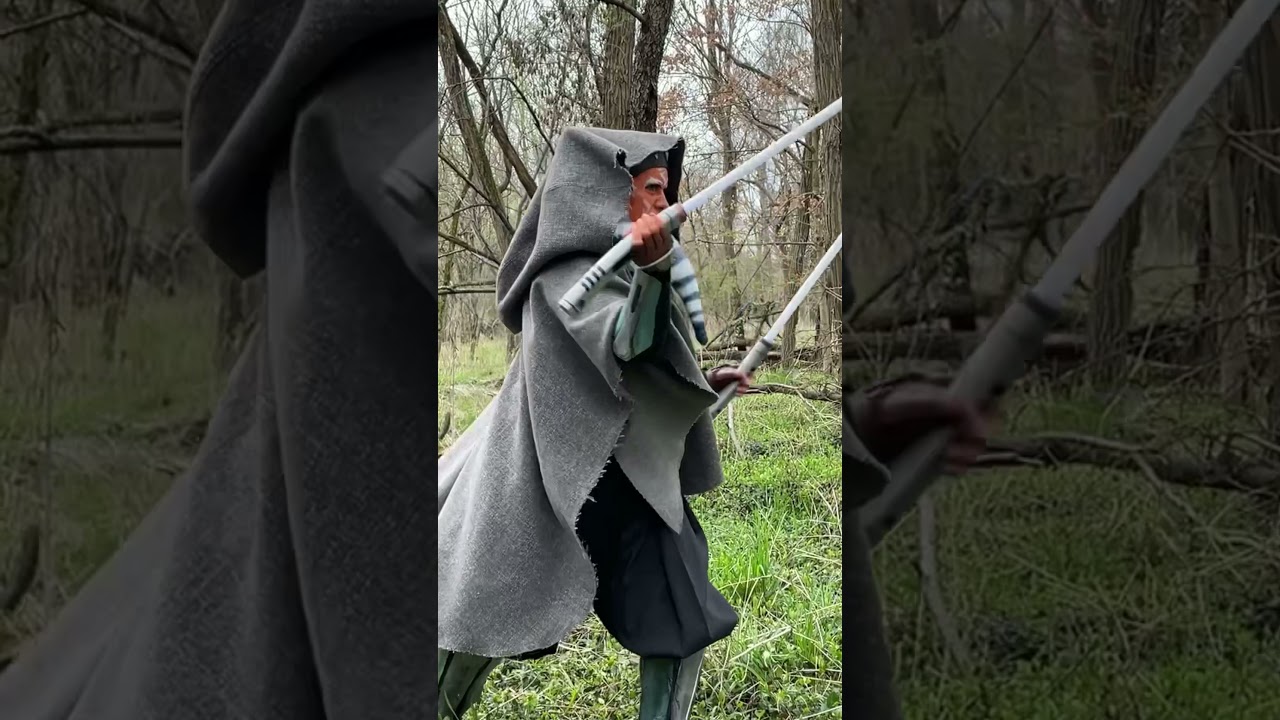 Practicing some saber twirling as Ahsoka.