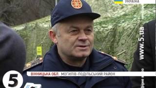 Міжнародні навчання рятувальників «Дністер-2013»(Міжнародні навчання «Дністер-2013» провели на Вінниччині. За легендою, через потужні опади річка вийшла з..., 2013-11-20T10:42:20.000Z)