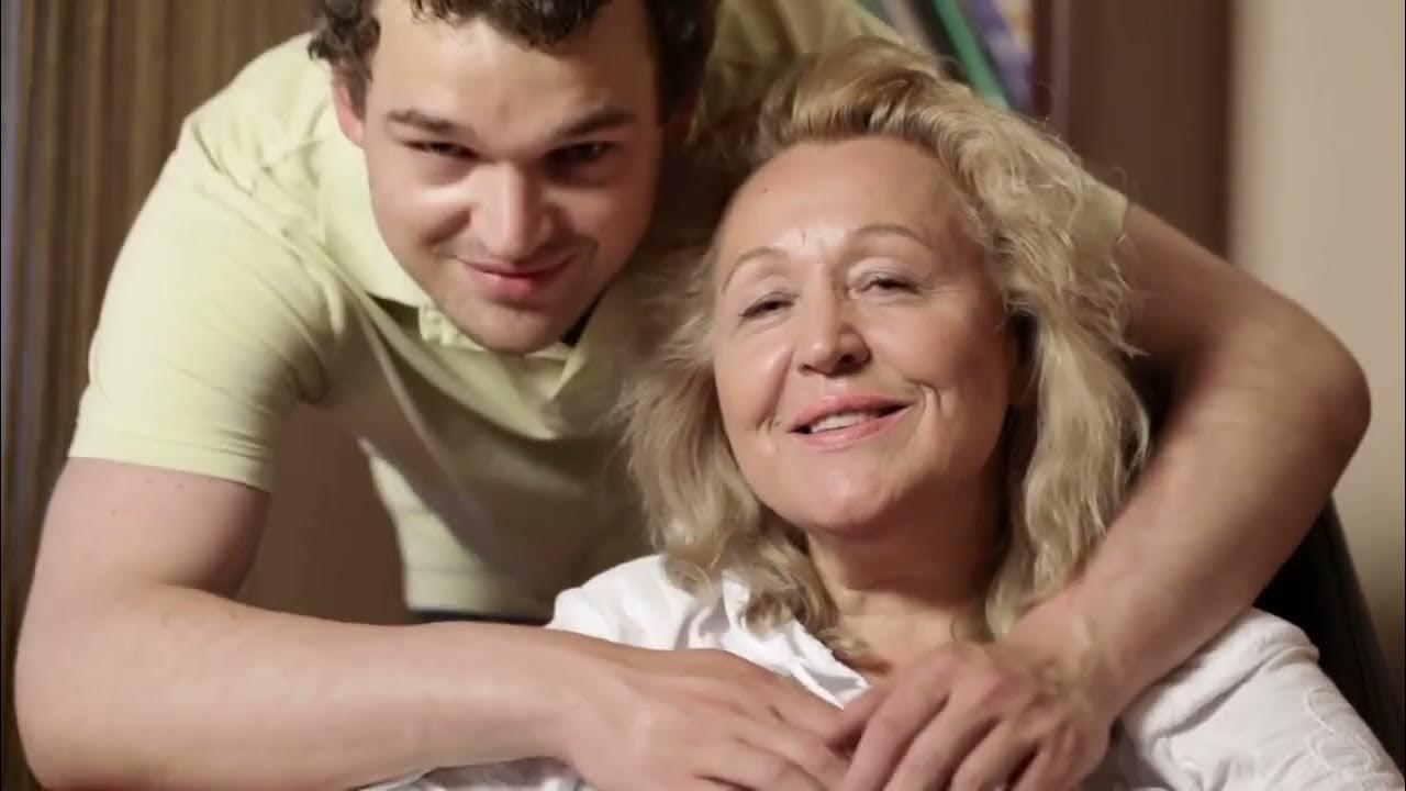 Mature mom and son. Мать Реал. Половые отношения матери и сына. Культ матери. Мом son.