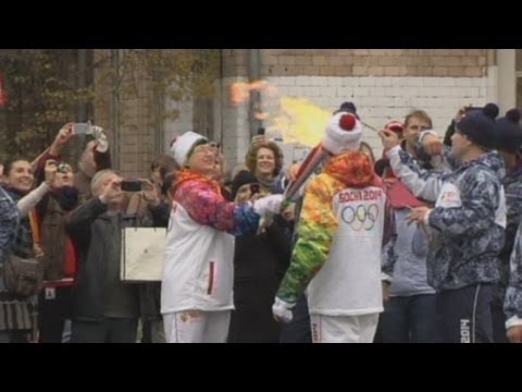 Sochi 2014 Olympic torch relay: Olympic flame goes out in Moscow