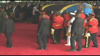Tazama Mwili Wa Hayati Magufuli Ukiwasili Nyumbani Kwake Chato Kwa Ibada Ya Kumuaga