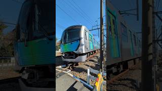 所沢第3号踏切を西武40000系電車40104Fが通過します。 高音質ASMR