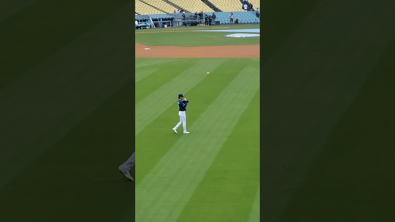 Blake Snell Throwing, Dodgers comeback win! 