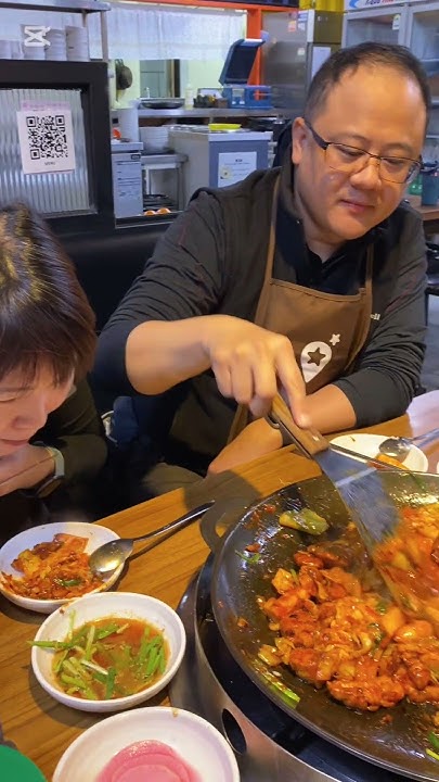first-meal-in-south-korea-dak-galbi-youtube