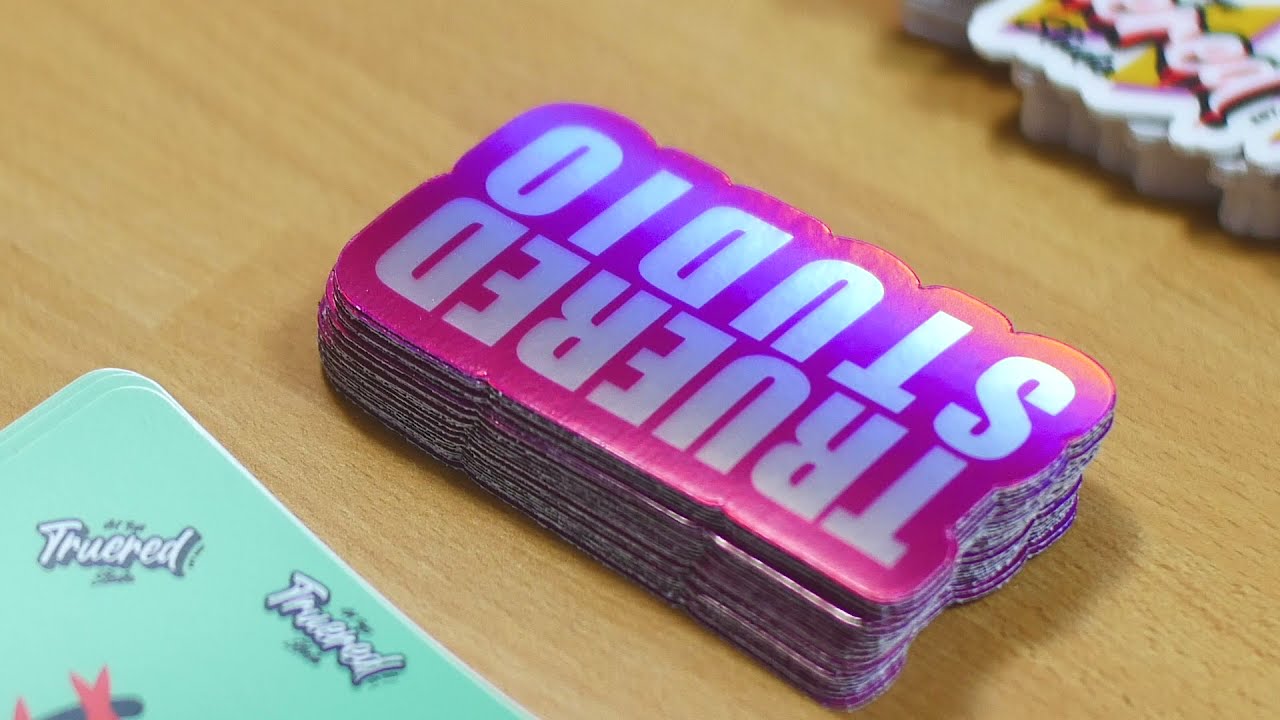 TRUERED STUDIO #1 custom Lego minifigs