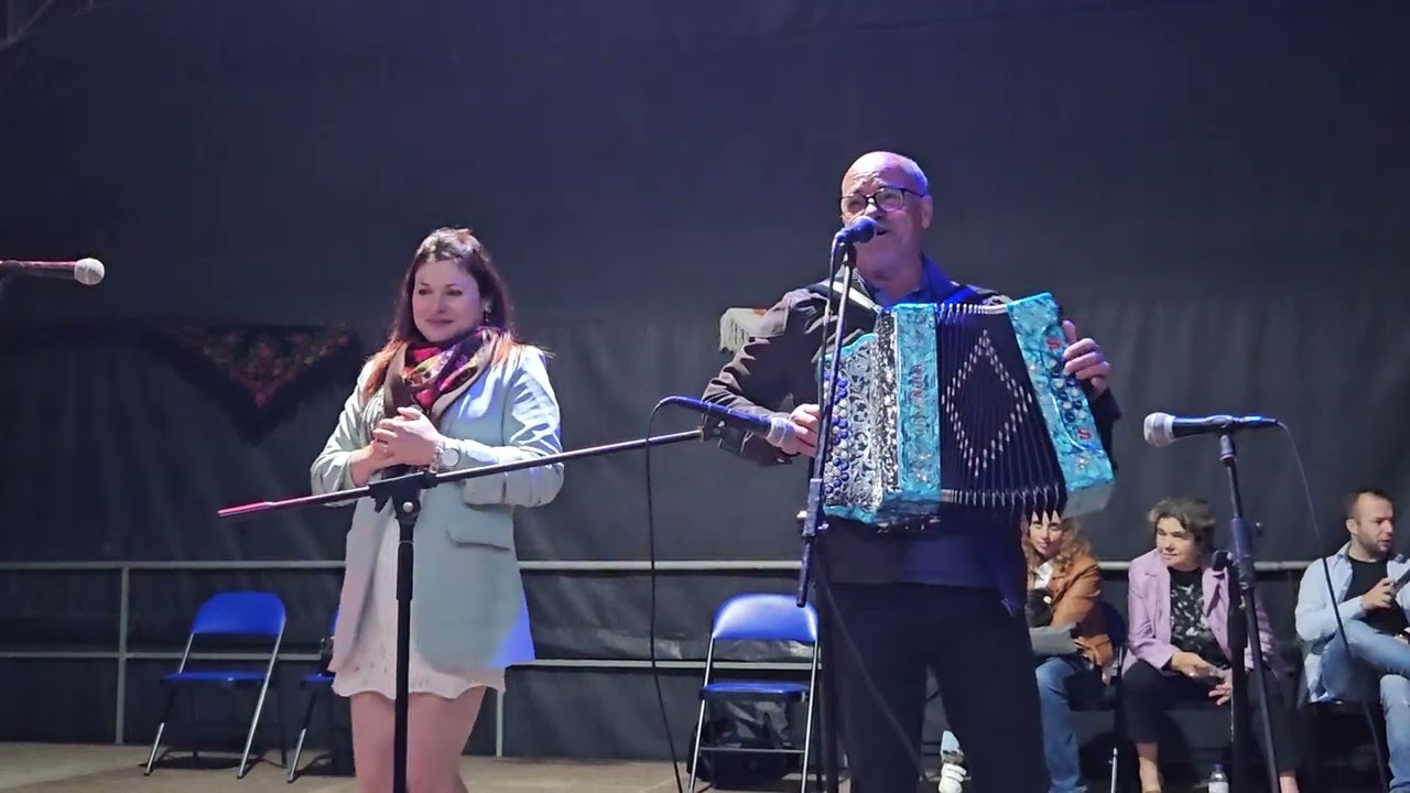 Desgarrsda Cantares ao Desafio  com Naty Vieira  e Leiras de Soajo  em Loureda Arcos de valdevez