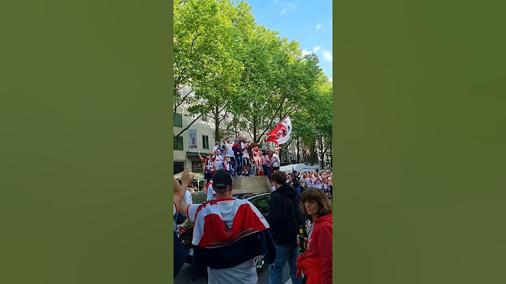 1.FC Köln - 1.FC Kaiserslautern - FC Fans feiern auf den Kölner Ringe den Aufstieg in die Bundesliga