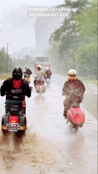 panas, hujan, dingin, hajar terus #status #vespa