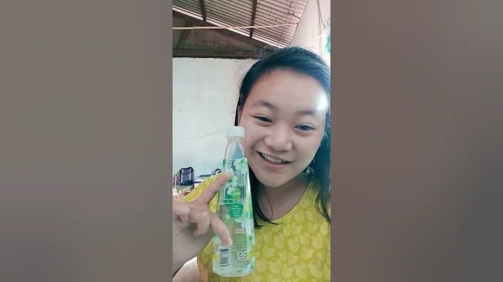 VLOG #1 ABOUT ME WITH TRIVIA BONUSES