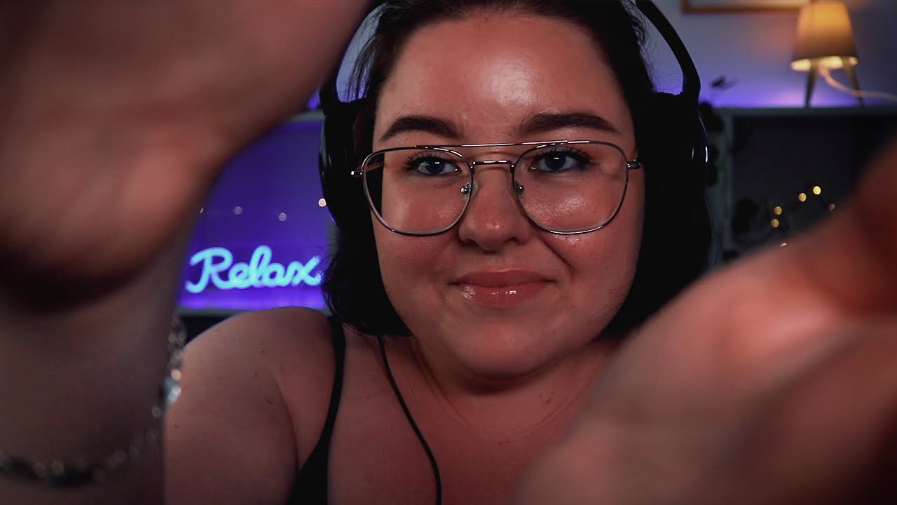 ASMR Ger dig en härlig ansiktsmassage du sent glömmer ♥