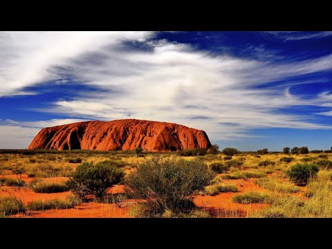 Video: Turister Som Tränger Uluru Innan Det Stängs