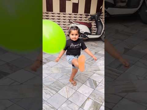 Anaya Ka Balloon Dekho Kaise Udta Ja Raha Hai