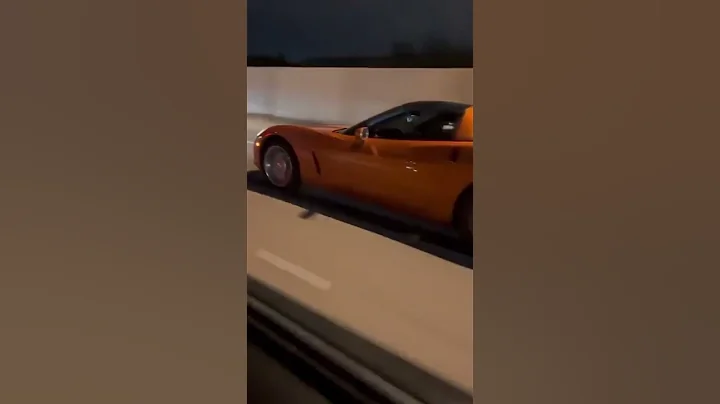 Stock hellcat vs cat delete corvette c6—subscribe to the channel #streetracing #racing #hellcat #c6