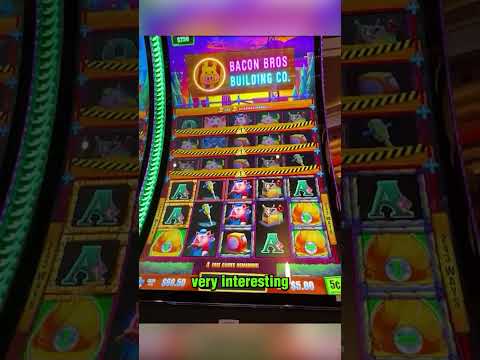 WHAT IS THIS GAME DOING!!? #casino  #vegas  #slot