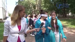 Выборжцы взяли в руки костыли и трости Выборжцы взяли в руки костыли и трости